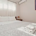 Tzofa's Ermioni